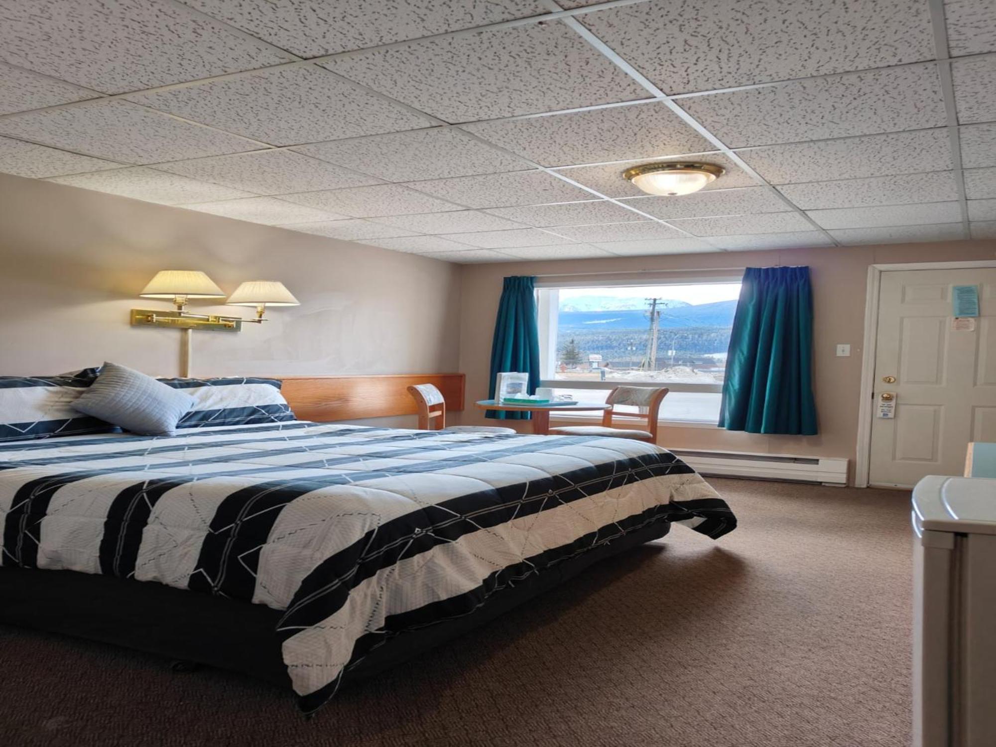 Ponderosa Motor Inn ゴールデン エクステリア 写真