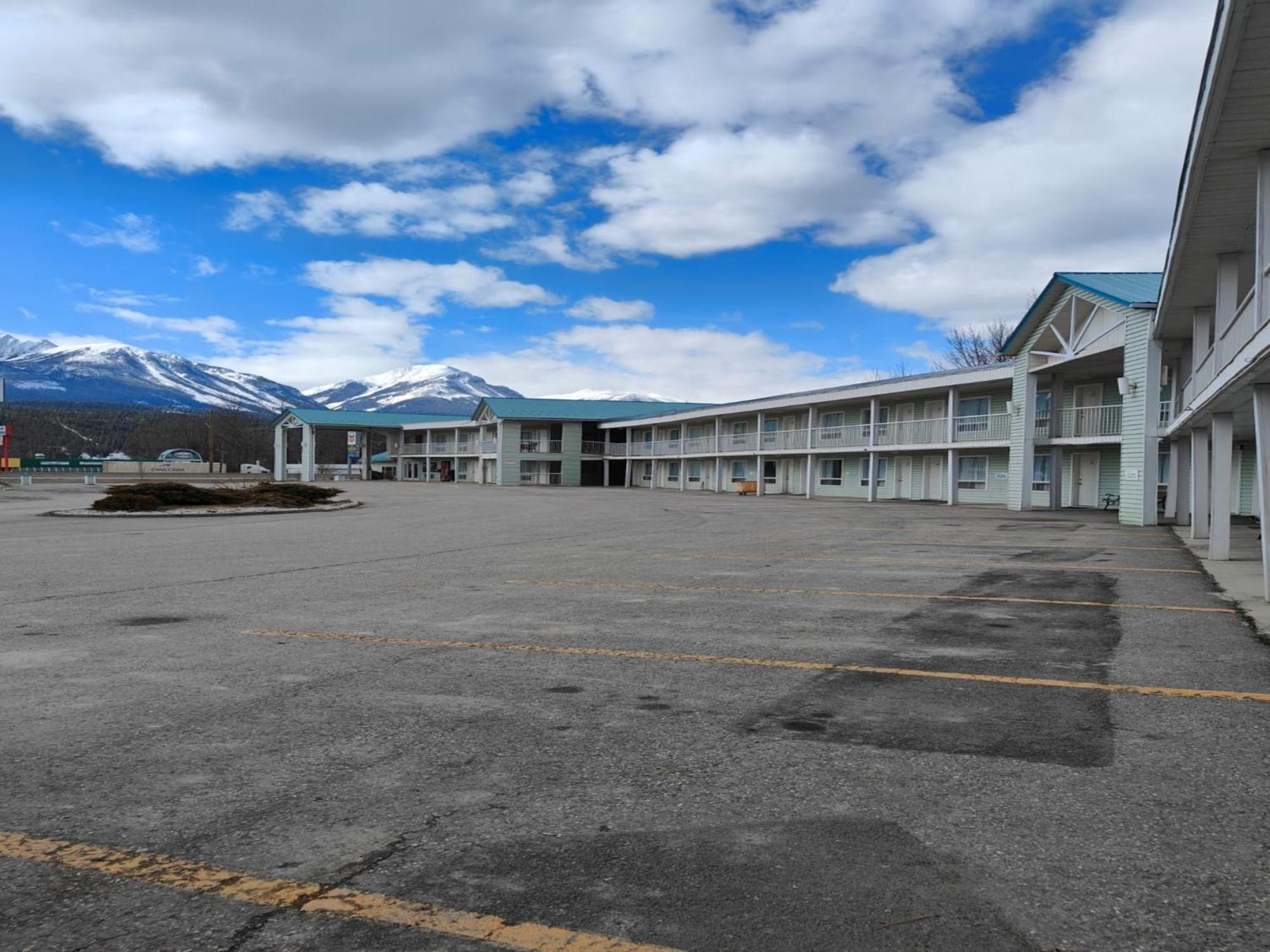 Ponderosa Motor Inn ゴールデン エクステリア 写真